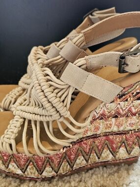 Mojo Moxy Beige Macramé Espadrille Platform Wedges